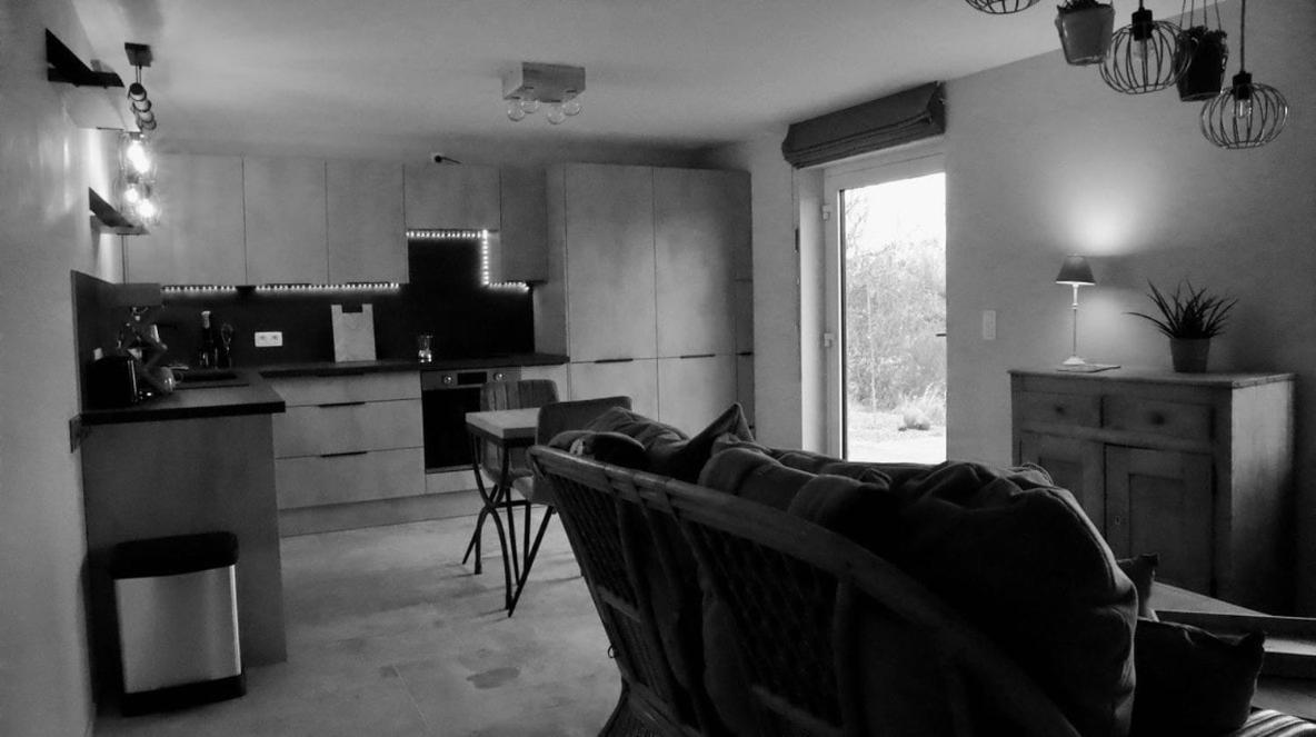Le Harini Apartment Manhay Luaran gambar